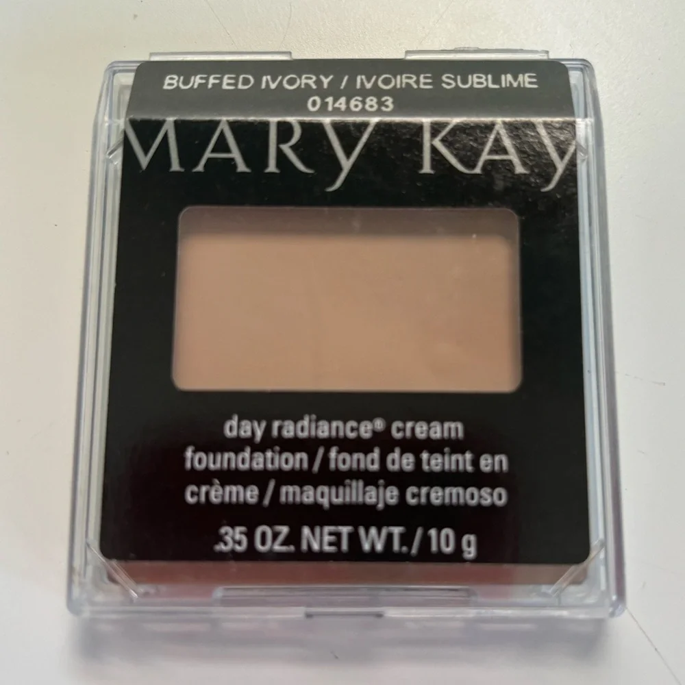 MARY KAY BUFFED IVORY DAY RADIANCE CREAM FOUNDATION